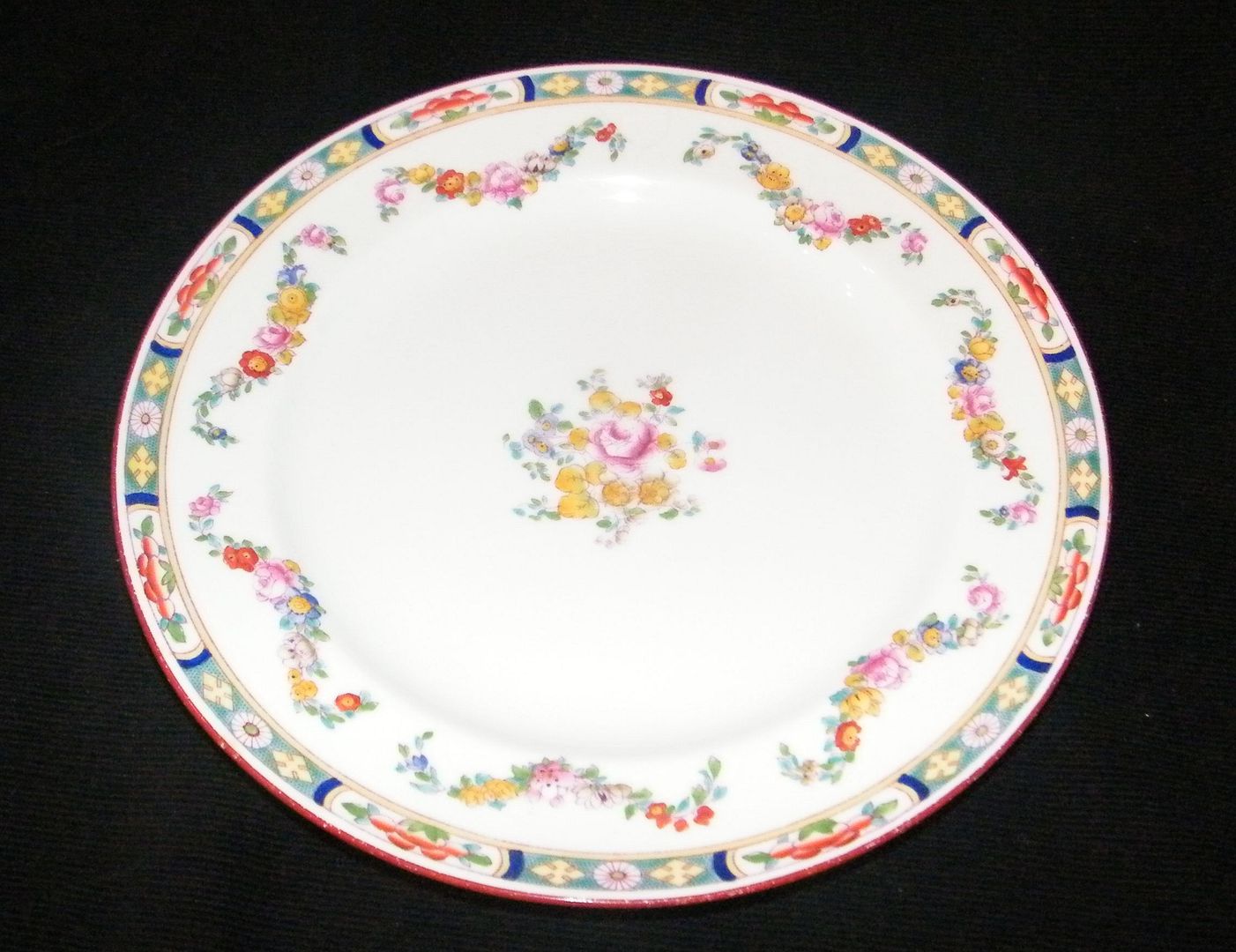 MINTON ROSE Pattern A4807 GLOBE ENGLAND STAMP CHINA 9" LUNCHEON PLATE