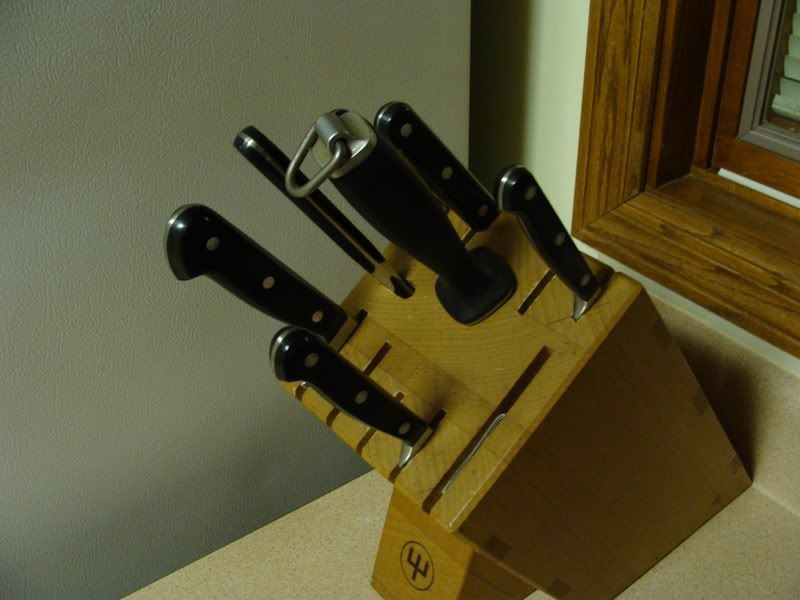 knifeblock.jpg