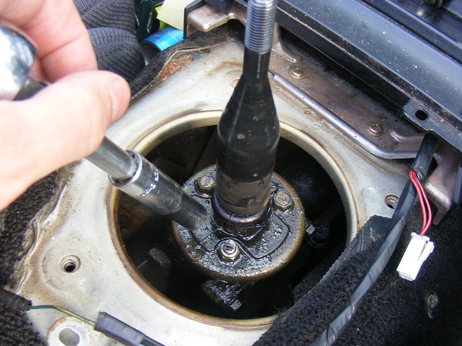 Guide Replacing Shift Boots Mazda MX5 Miata