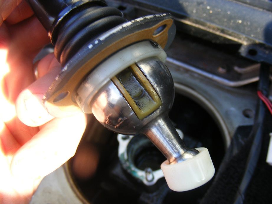 Guide Replacing Shift Boots Mazda MX5 Miata