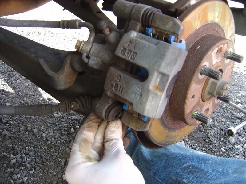 Guide Fitting Rear Brake Pads & Handbrake Adjust Mazda MX5 Miata