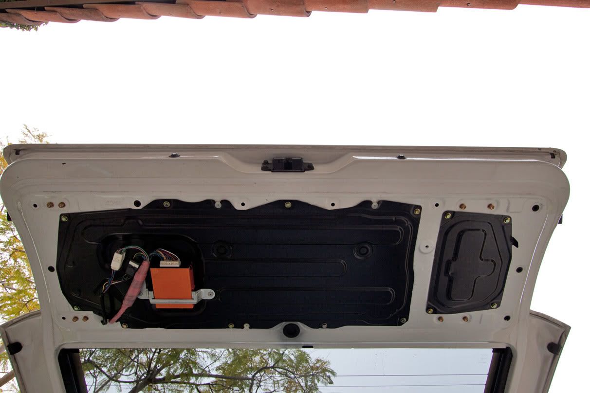 toyota 4runner tailgate panel removal #1