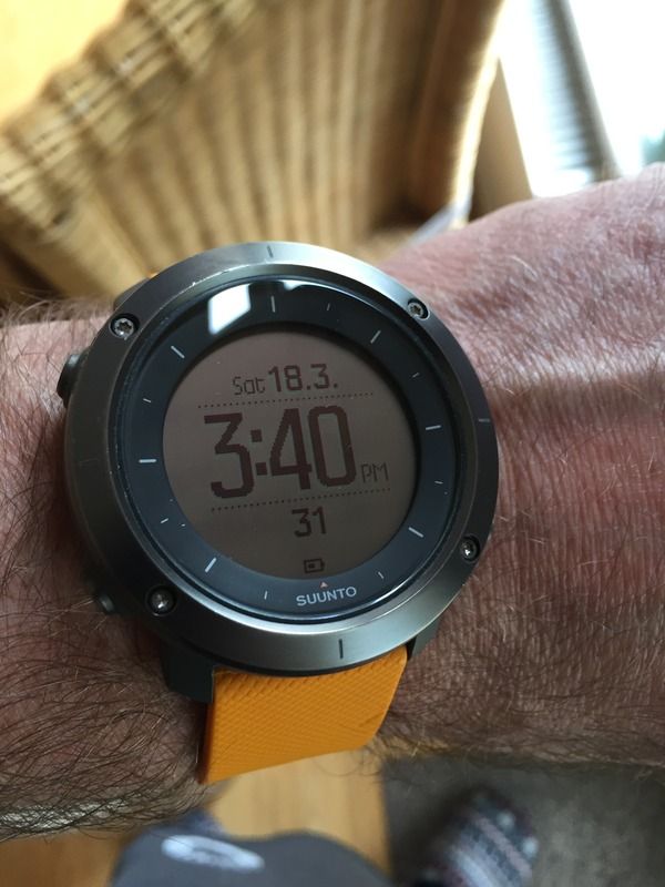 harga suunto traverse amber