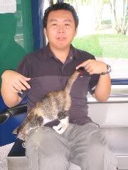 haha... look at mudpie's expression