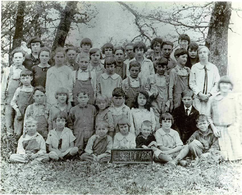 Liberty_School_1925.jpg