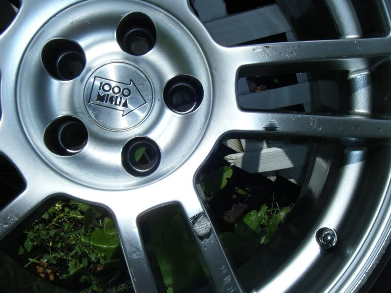 http://img.photobucket.com/albums/v315/sil01/wheel5damage.jpg