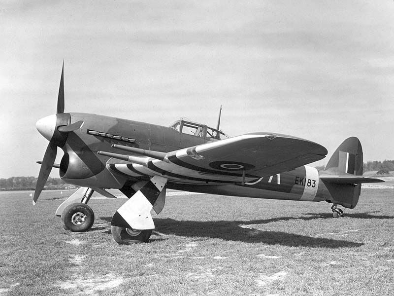 Hawker_Typhoon_MkIB_zps9bt75lrd.jpg