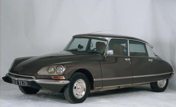 CitroenDS_zps3d671518.jpg