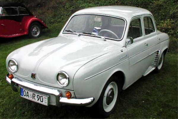 RenaultDauphine_zpse3ee96f3.jpg