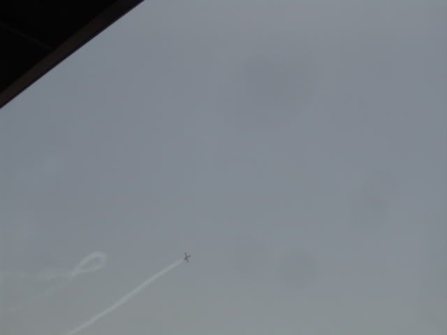 http://img.photobucket.com/albums/v317/ZRX61/AirShow/Chino-5-16-10004.jpg