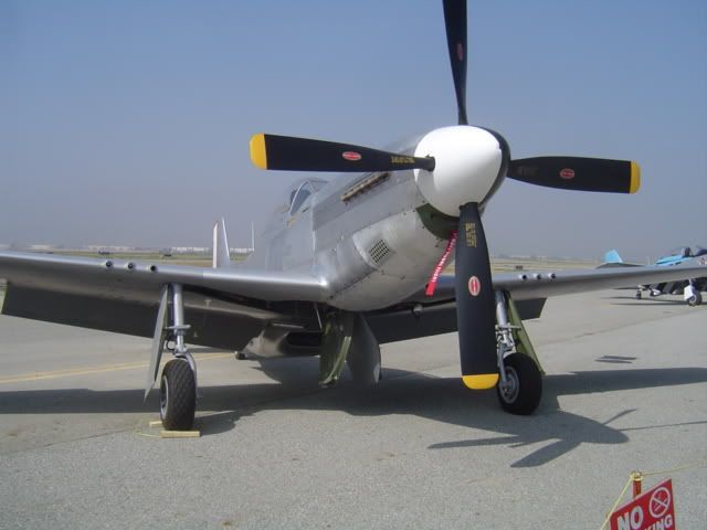 http://img.photobucket.com/albums/v317/ZRX61/AirShow/Chino5-15-10009.jpg