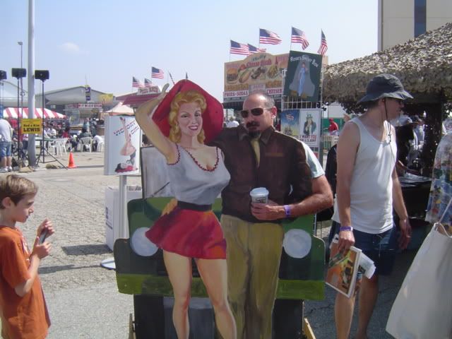 http://img.photobucket.com/albums/v317/ZRX61/AirShow/Chino5-15-10020.jpg