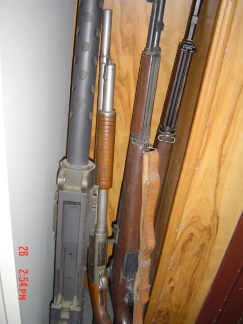 http://img.photobucket.com/albums/v317/ZRX61/GunStuff/SMLE22004-1.jpg
