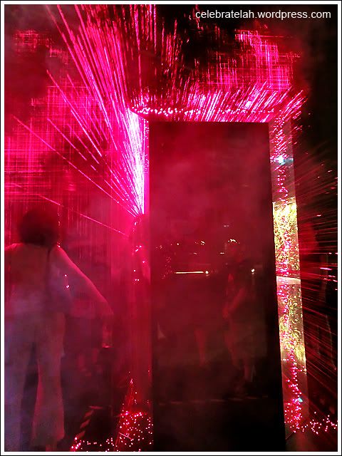 i Light 2012 The Gate