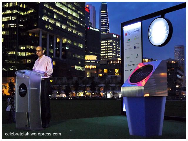 i Light Tharman Shanmugaratnam