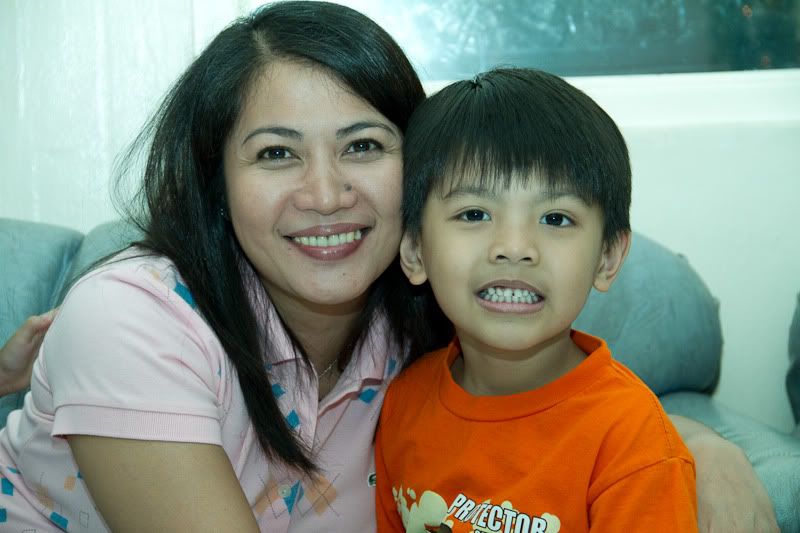 IMAGE: http://img.photobucket.com/albums/v318/kailpogi/_MG_1018.jpg