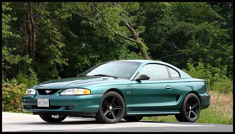 IMAGE: http://img.photobucket.com/albums/v319/96sohc/BWM/winglesstailless.jpg