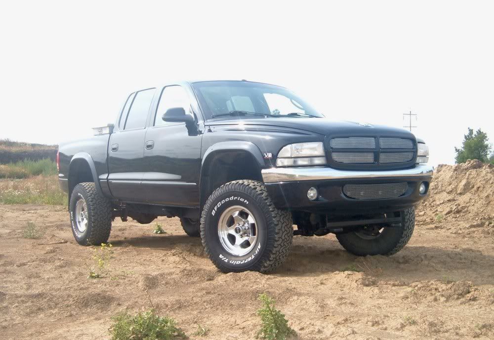 2008 Dodge Dakota Lifted. 2quot; of lift in the rear from