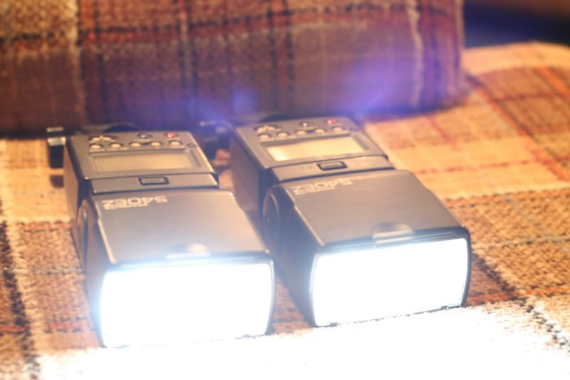 IMAGE: http://img.photobucket.com/albums/v319/Cyrix_2k/Strobes1.jpg