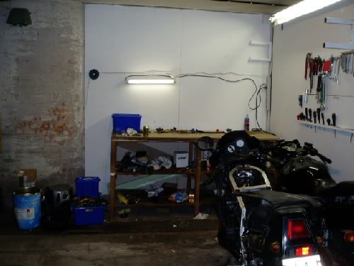 garage1.jpg