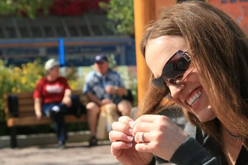 IMAGE: http://img.photobucket.com/albums/v319/nutsaqz/lisahair.jpg