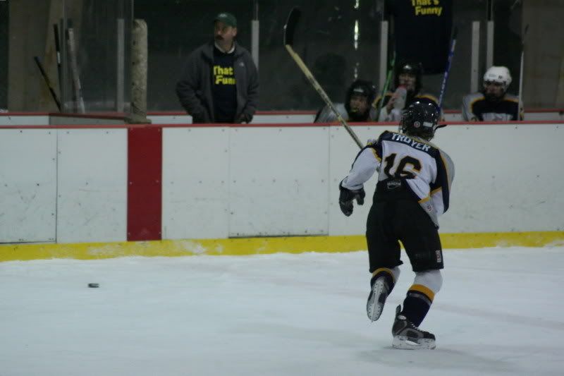 IMAGE: http://img.photobucket.com/albums/v319/troyer16/john1.jpg