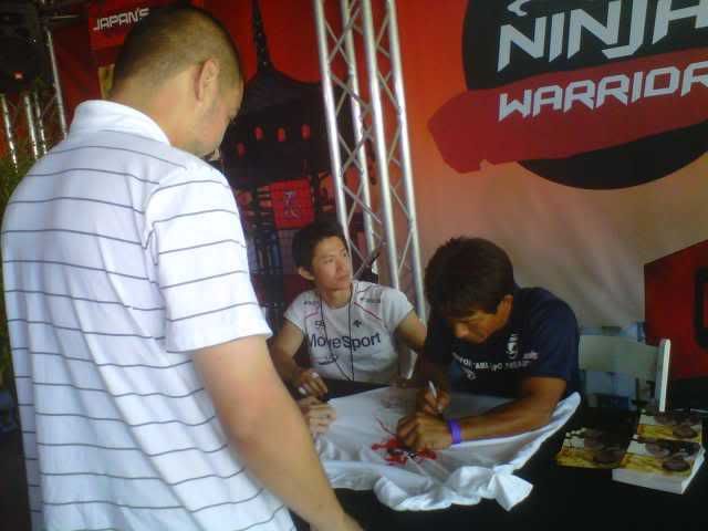 Me getting my t-shirt signed by Makoto Nagano