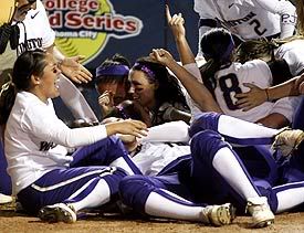 UW Woman win National Championship!