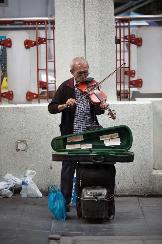 IMAGE: http://img.photobucket.com/albums/v324/oxfordstu/C45A5372_zps23ebd3ce.jpg