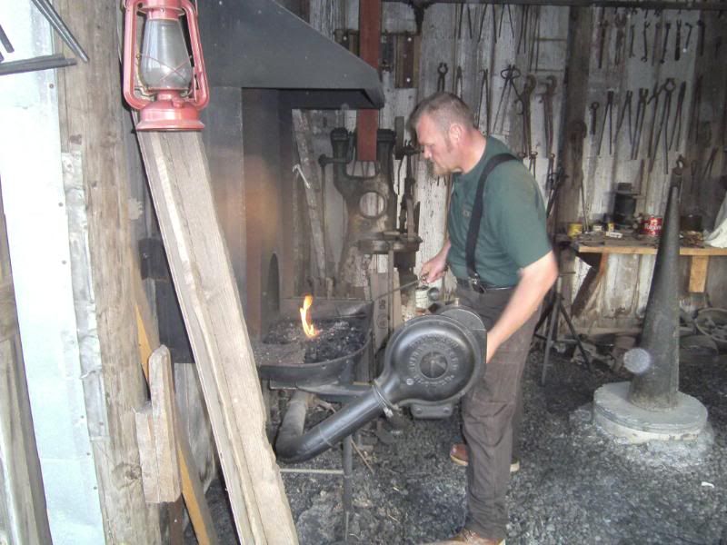 blacksmith002.jpg
