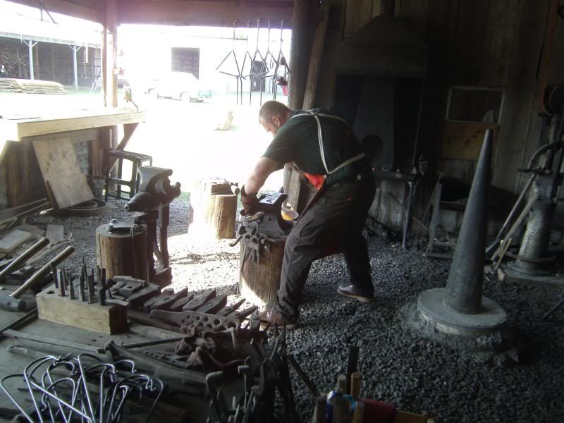 blacksmith004.jpg