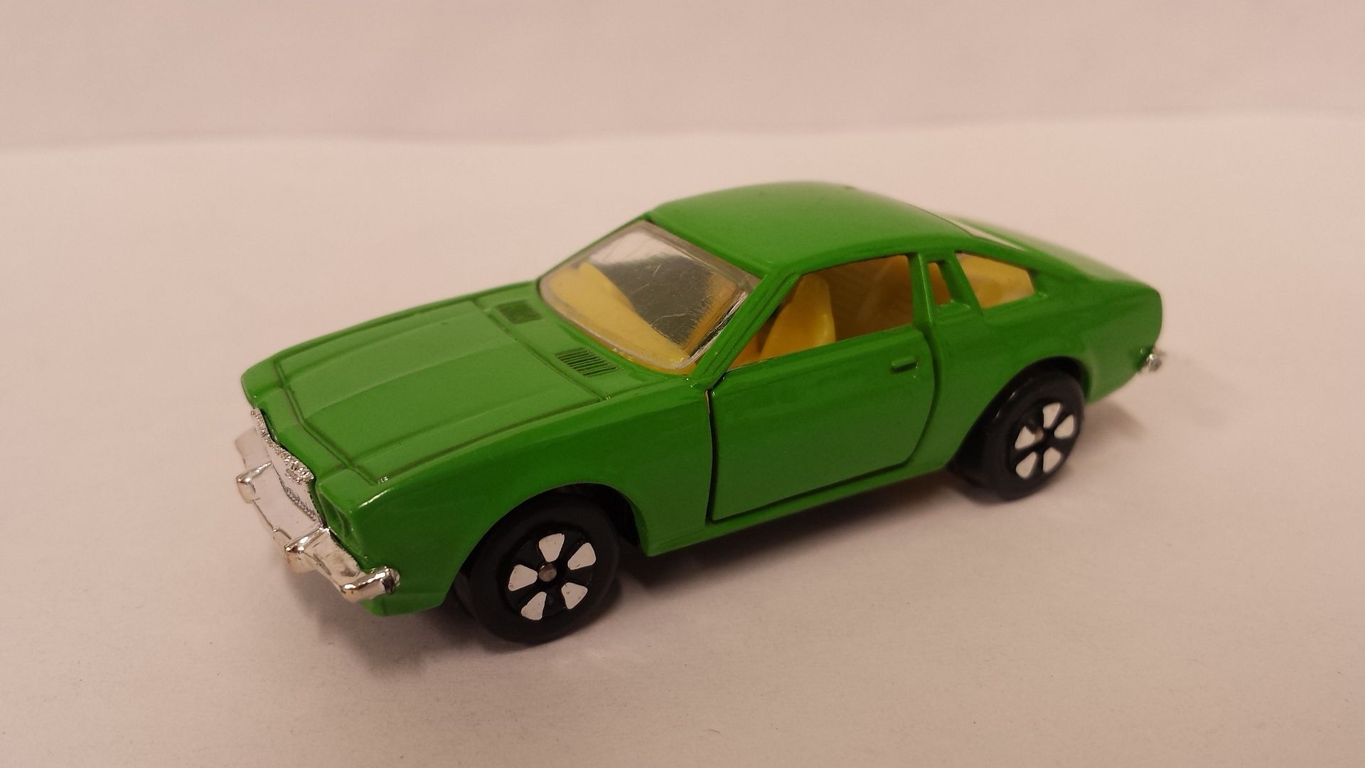 Japanese Nostalgic Car Toys and Diecast Japanese Nostalgic Car