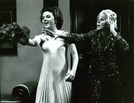 re: A Hot Dog Makes Her Lose Control