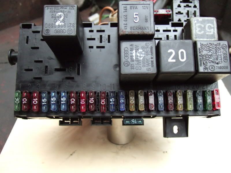View topic: Fuze box wiring layout . Relay locations . Fuze locations