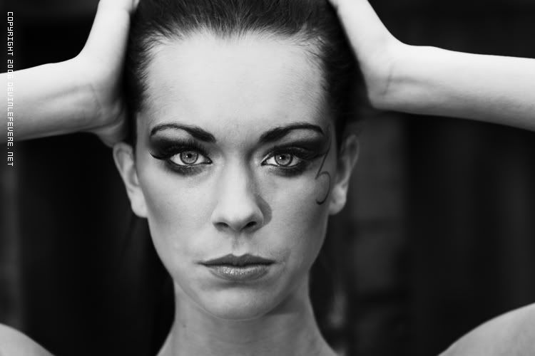 IMAGE: http://img.photobucket.com/albums/v326/devin22cbr/Ashley%20New/7ashley.jpg