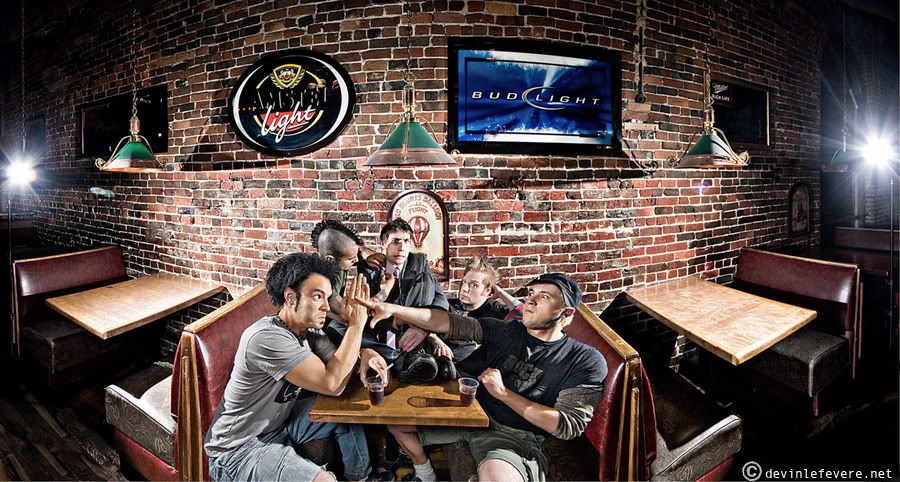 IMAGE: http://img.photobucket.com/albums/v326/devin22cbr/Poptartmokeys.jpg