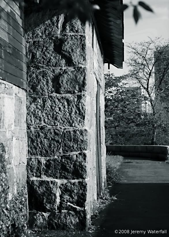 IMAGE: http://img.photobucket.com/albums/v327/waterj2/2500876886_233b1dc342_o.jpg