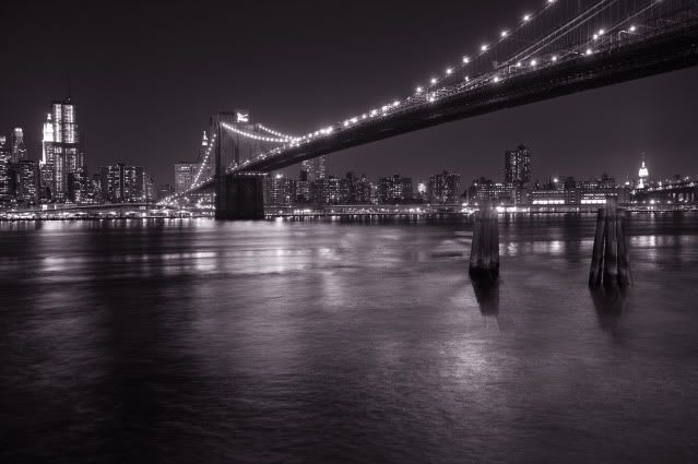 IMAGE: http://img.photobucket.com/albums/v328/AudibleSilence/NYC%20Streets/Brooklyn%20Bridge/resize/F50S2360.jpg