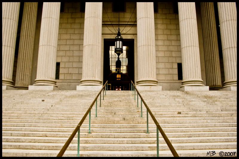 IMAGE: http://img.photobucket.com/albums/v328/AudibleSilence/NYC%20Streets/SupremeSteps.jpg