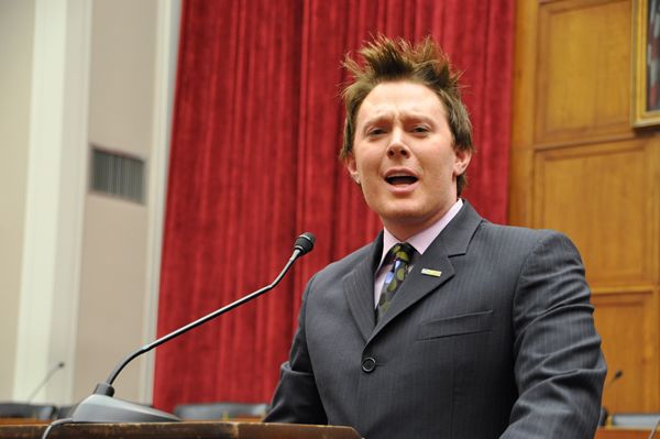 Clay Aiken News