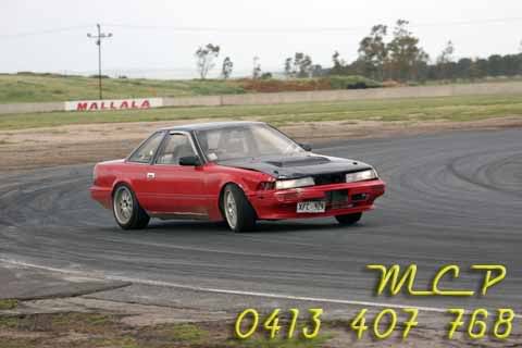 http://img.photobucket.com/albums/v329/MR1GGTE/Soarer%20Skids/50509483.jpg