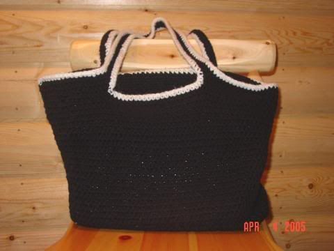 Crochet Pattern: Wor
king Girl Shoulder Bag