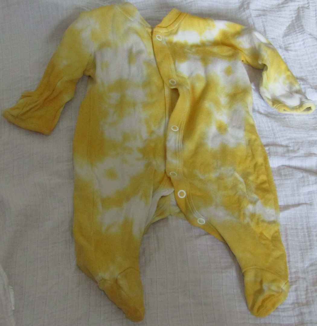  photo YellowSuit_zpssiwvjgya.jpg