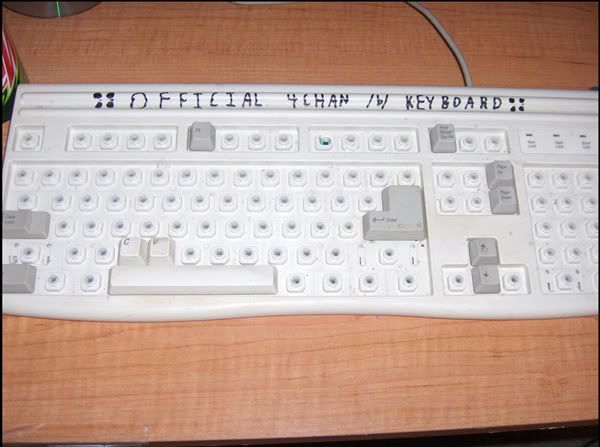 official-4chan-keyboard.jpg