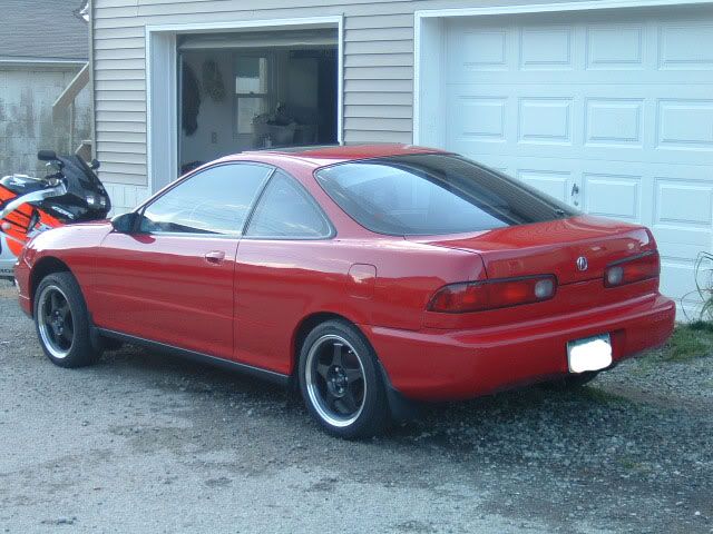 http://img.photobucket.com/albums/v332/redlinegsr94/car1.jpg