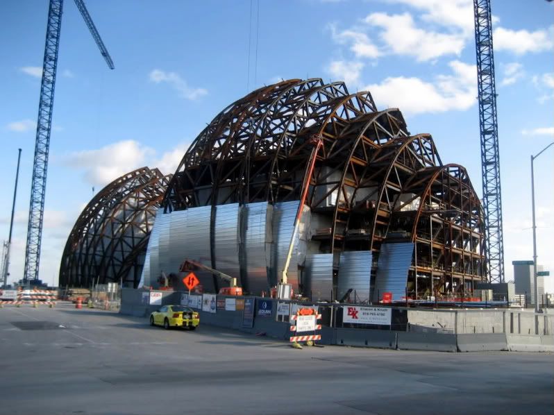 IMAGE: http://img.photobucket.com/albums/v333/bluster/kc_prformg_arts.jpg