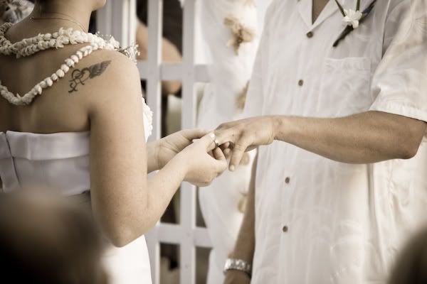 IMAGE: http://img.photobucket.com/albums/v333/surfkahakai/20080919_natecarly041.jpg