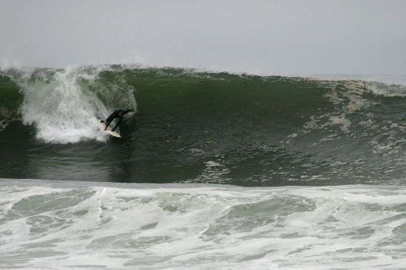 IMAGE: http://img.photobucket.com/albums/v333/surfkahakai/23Oct07.jpg