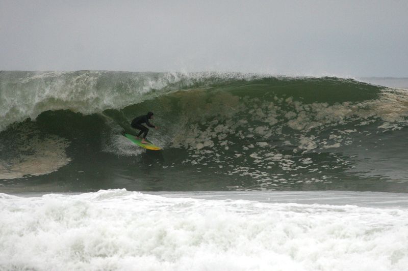 IMAGE: http://img.photobucket.com/albums/v333/surfkahakai/23Oct09.jpg