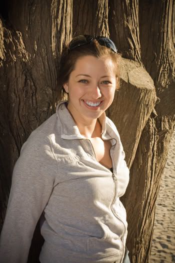 IMAGE: http://img.photobucket.com/albums/v333/surfkahakai/Personal/20080603_blacksportraits004.jpg